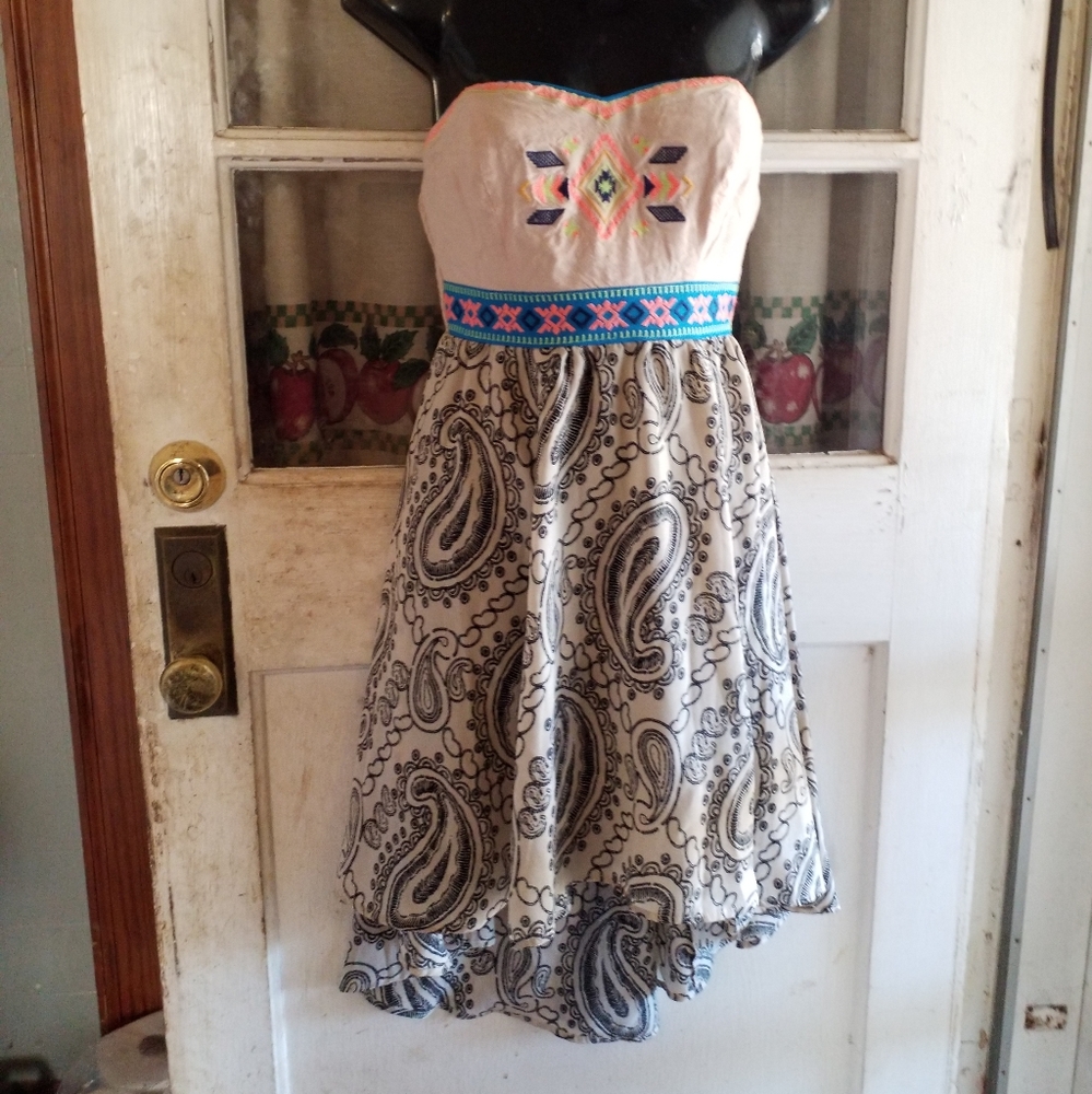 Flying Tomato Strapless High-Low Dress in Cream with Black Paisley and Blue Trim